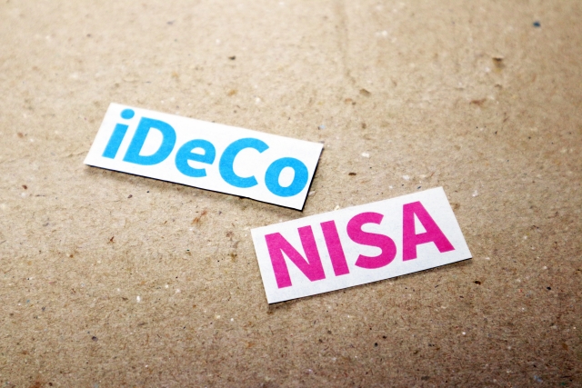 iDeCoとNISA