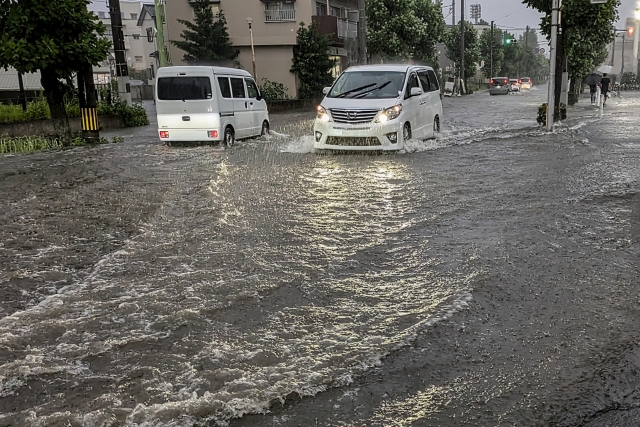 洪水